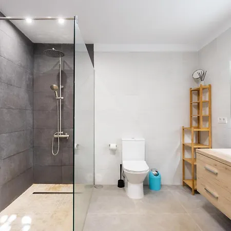 Home2book Elegant El Private Pool&bbq فيلة